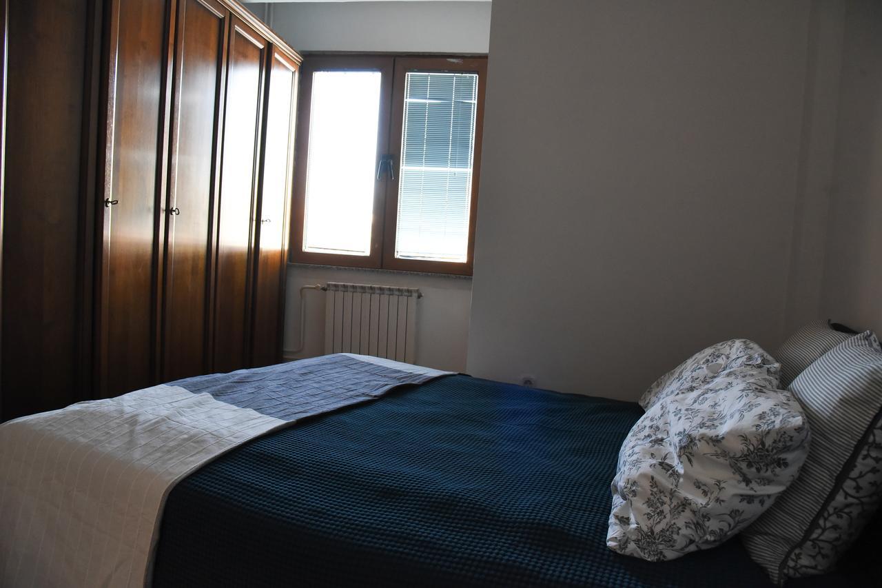 3 Bedroom Home With Parking Garage In The Heart Of Skopje Extérieur photo