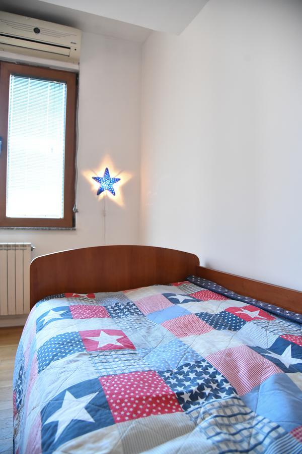 3 Bedroom Home With Parking Garage In The Heart Of Skopje Extérieur photo